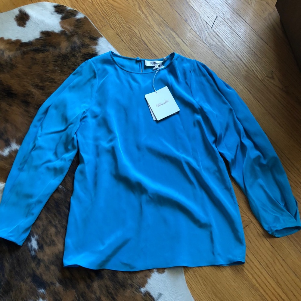DVF Blue Silk Cinched Slav Crewneck Shirt size 2